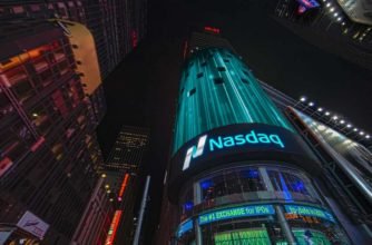 هشت کاربرد بلاک چین که شما را شگفت زده می کند NASDAQ Copy 15, مرداد 1405 هشت مزیت و کاربرد شگفت انگیز تکنولوژی بلاکچین (Blockchain)