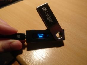 Ledger (کیف پول سخت افزاری بیت کوین و سایر ارز های رمزنگاری شده)