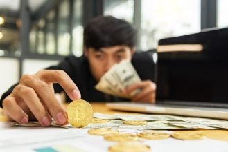 راه اندازی گروه ضربت ۵۰۰ نفره برای مبارزه با جرایم اینترنتی رمزارز ها در ژاپن japan to fight crypto crimes 2 29, شهریور 1405 چرخش توجهات به سمت کاربران رمزارز ها