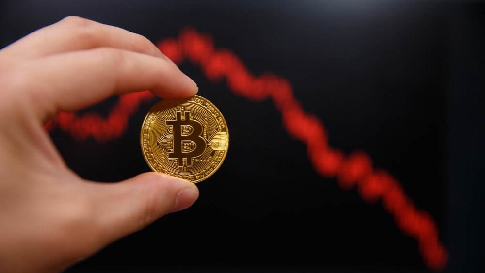 تحلیل قیمت بیت کوین (bitcoin)؛ کاهش در پیش است، آیا حمایت ها دوام می آورند؟