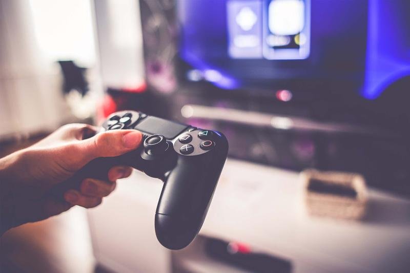 https hypebeast.com image 2019 11 playstation 4 black friday cyber monday 2019 deals 01