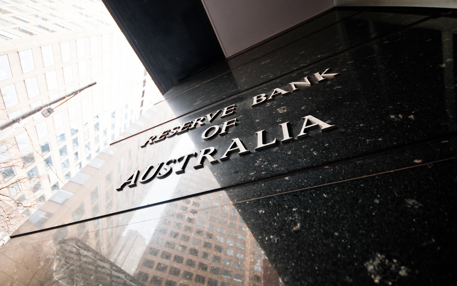 استرالیا روی ارز دیجیتال بانک مرکزی (CBDC) بر بستر اتریوم تحقیق میکند Australia Reserve Bank Trials Central Bank Digital Currency 22, مرداد 1405 استرالیا روی ارز دیجیتال بانک مرکزی (CBDC) بر بستر اتریوم تحقیق میکند