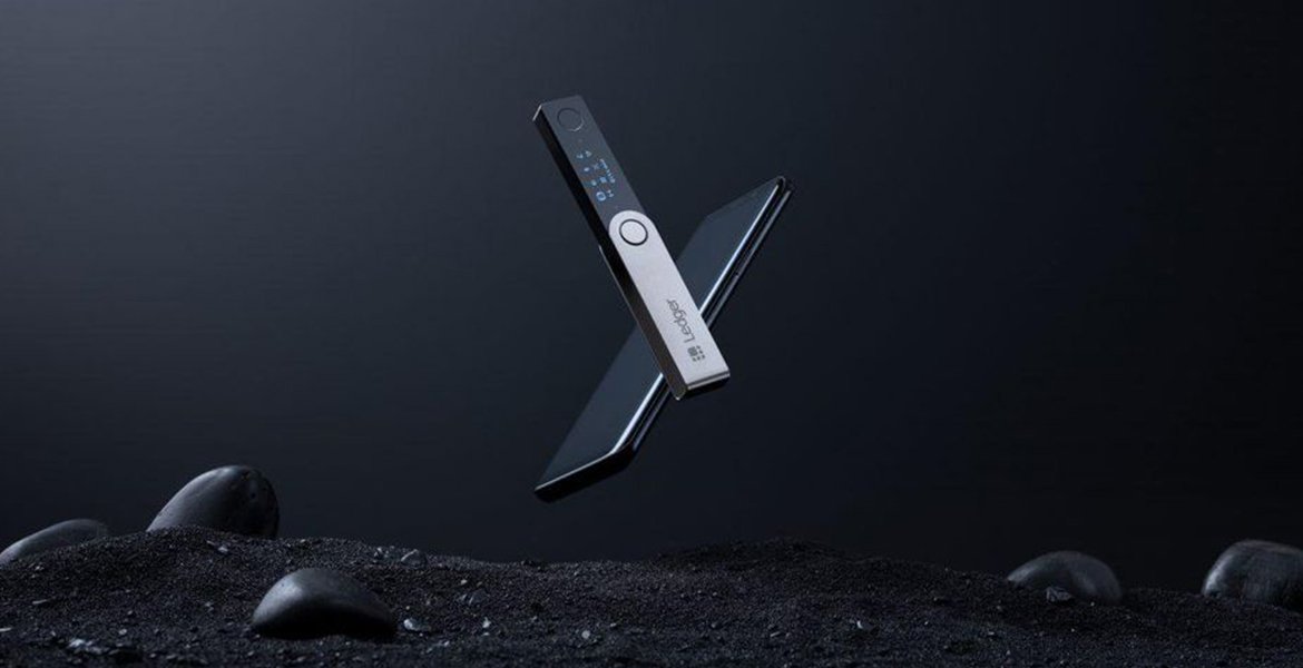 بررسی و مقایسۀ کیف پول لجر نانو ایکس (Ledger Nano X)
