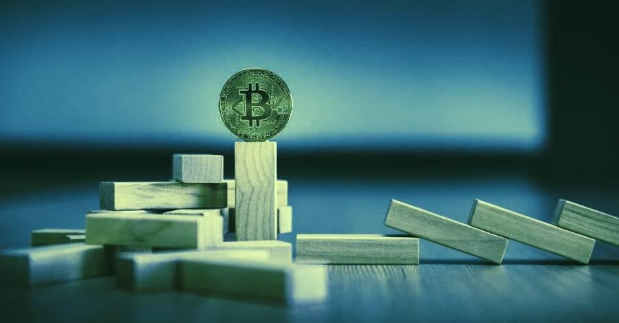 ثبات تدریجی بیتکوین و بازار رمزارزها پس از دوشنبهی خونین CoinIran TradeMarket 15, مرداد 1405 ثبات قیمت بیتکوین - کوین ایران