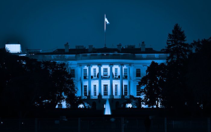اظهارات ضدونقیض اعضای کاخ سفید دربارهی بیت کوین WhiteHouse and Bitcoin Coiniran 19, مرداد 1405 کوین ایران اظهارات ضدونقیض