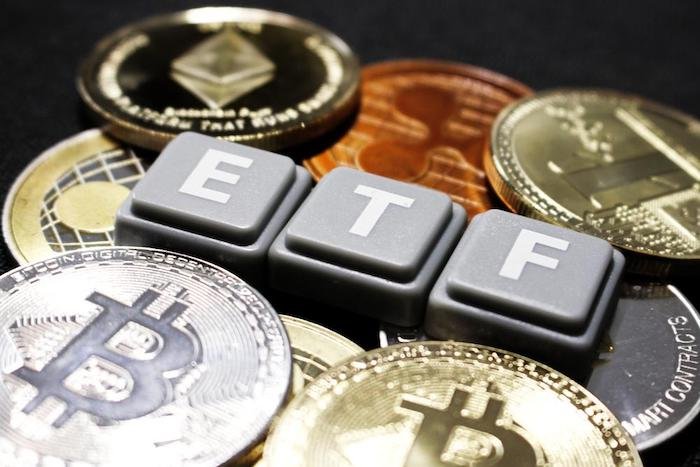 SEC تصمیمگیری درباره صندوق ETF بیت کوین SkyBridge Capital را به تأخیر انداخت Bitcoin ETF CoinIran 19, مرداد 1405 صندوق ETF بیت کوین SkyBridge Capital - کوین ایران