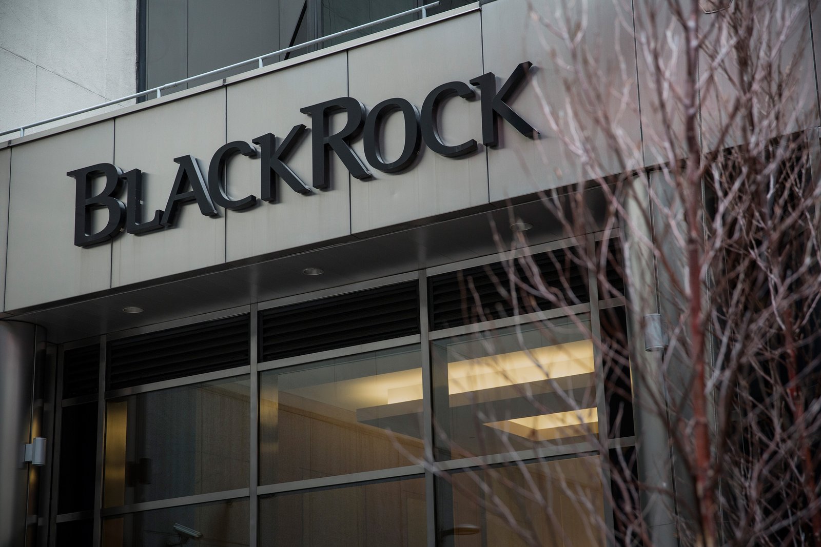 سرمایهگذاری شرکت بزرگ مدیریت دارایی Blackrock در استخراج بیتکوین! 462980803 19, مرداد 1405 سرمایهگذاری شرکت بزرگ مدیریت دارایی Blackrock در استخراج بیتکوین!