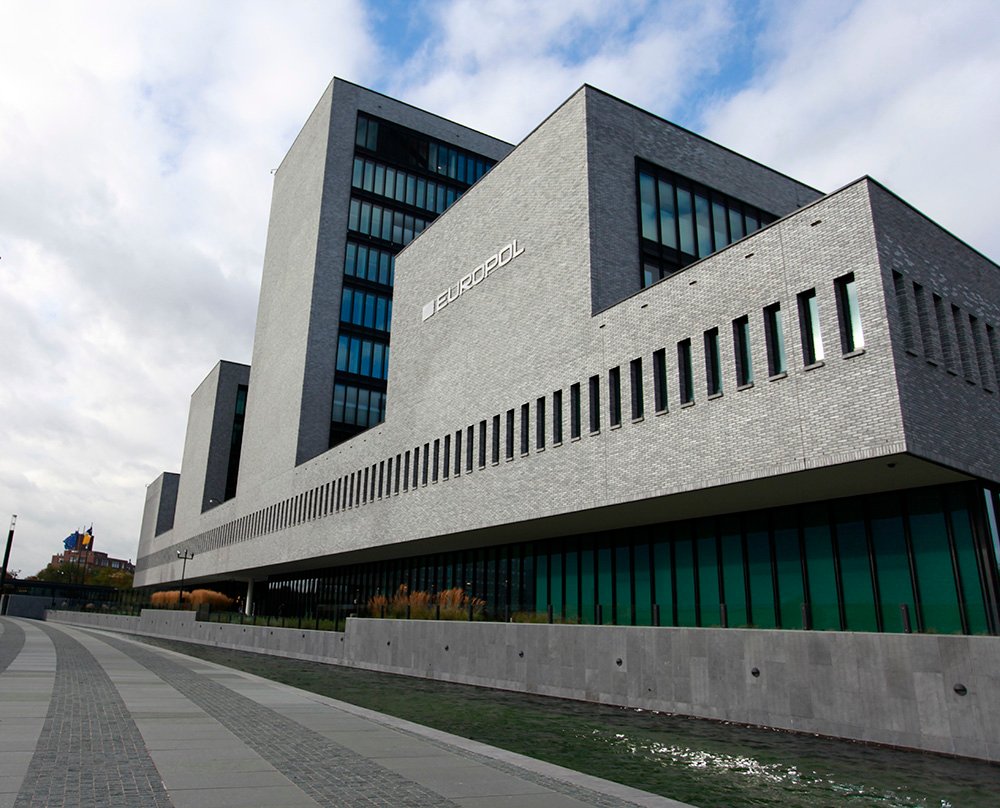 همکاری کارشناس دارک وب یوروپل با صرافی بایننس europol building01 13, مرداد 1405 همکاری کارشناس دارک وب یوروپل با صرافی بایننس