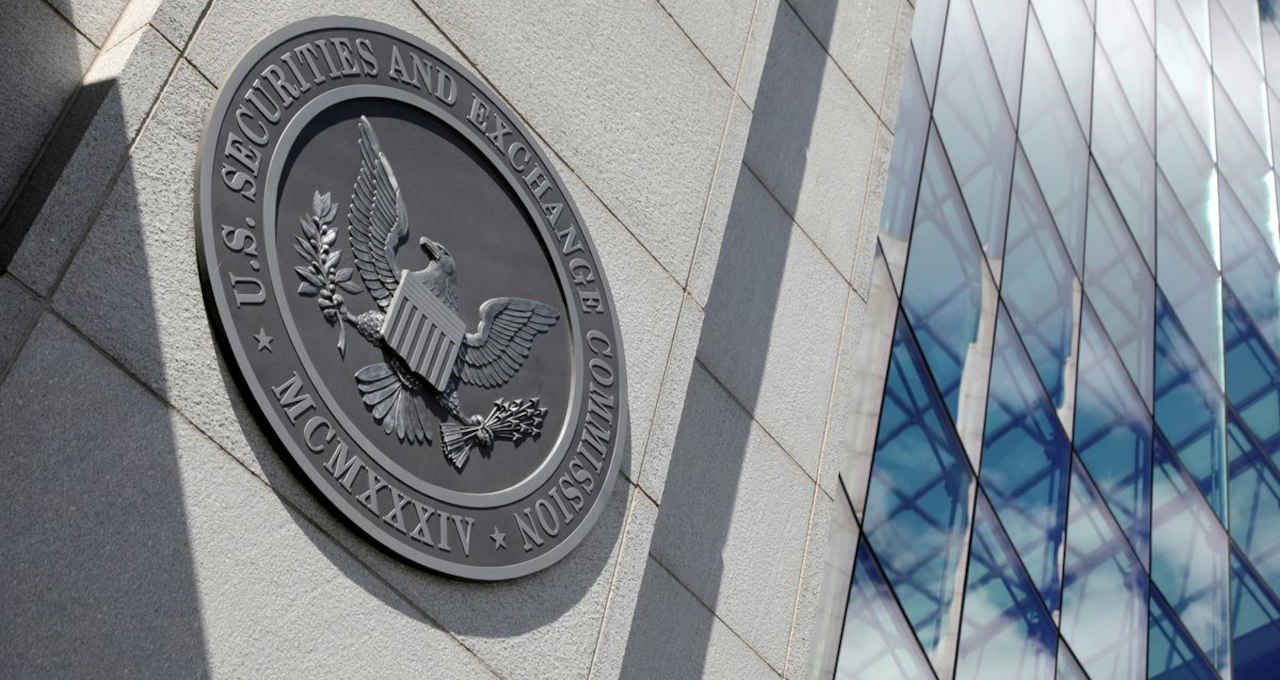 پیامدهای مضر طرح احتمالی SEC برای صرافیهای غیرمتمرکز The SEC first recognizes the future ETF of Bitcoin 15, مرداد 1405 پیامدهای مضر طرح احتمالی SEC برای صرافیهای غیرمتمرکز